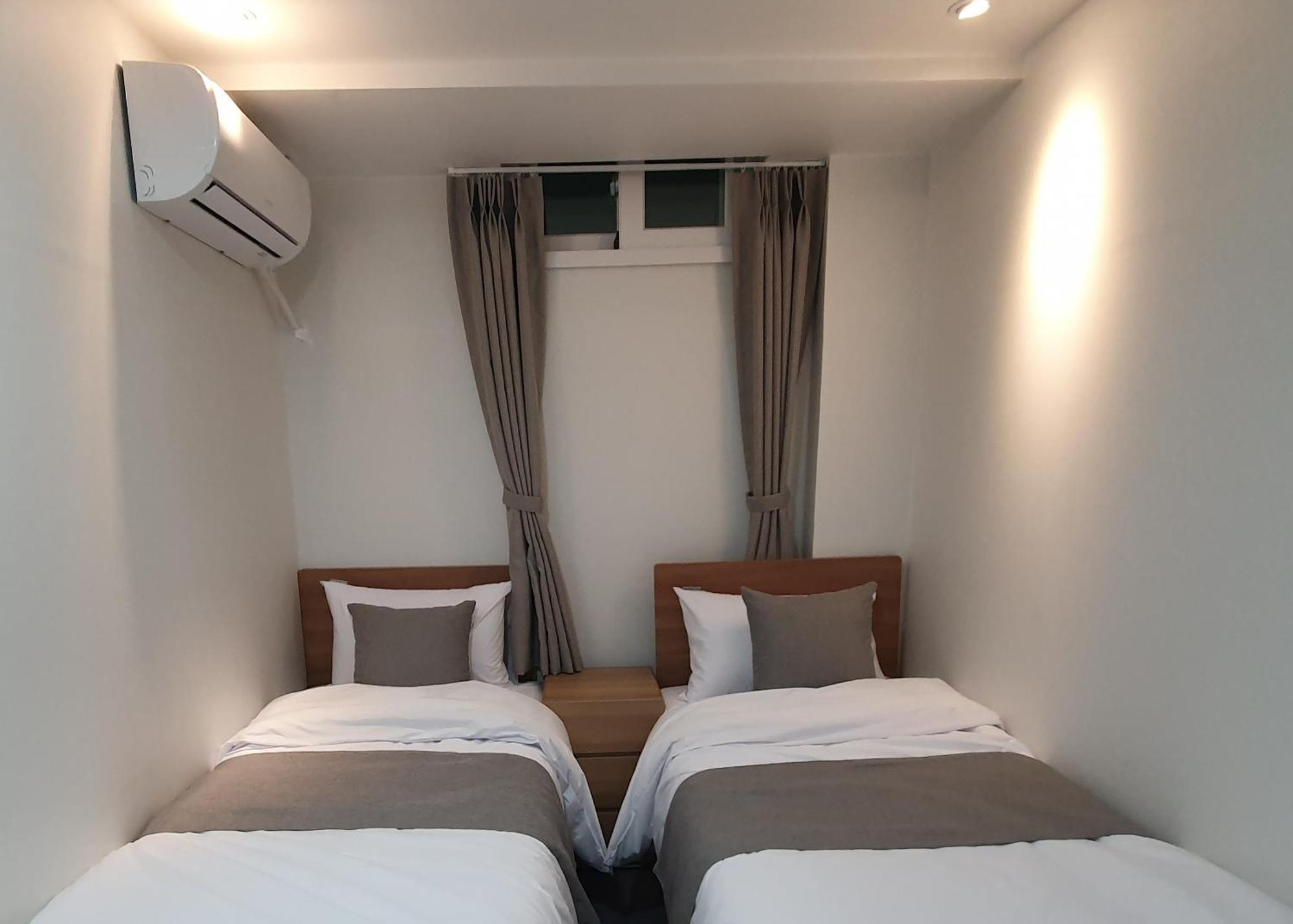 Beyond Residence Jongno Сеул Стая снимка